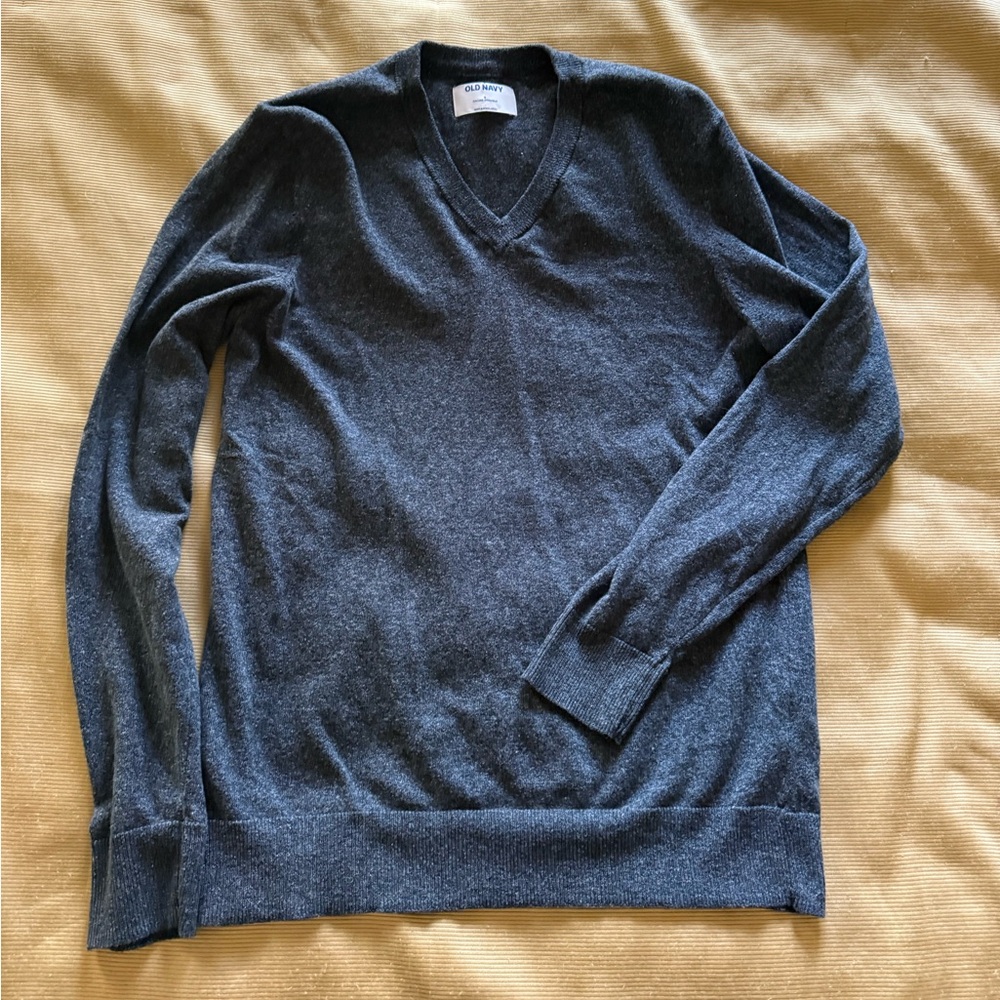 Old Navy Men's Charcoal V-Neck Sweater